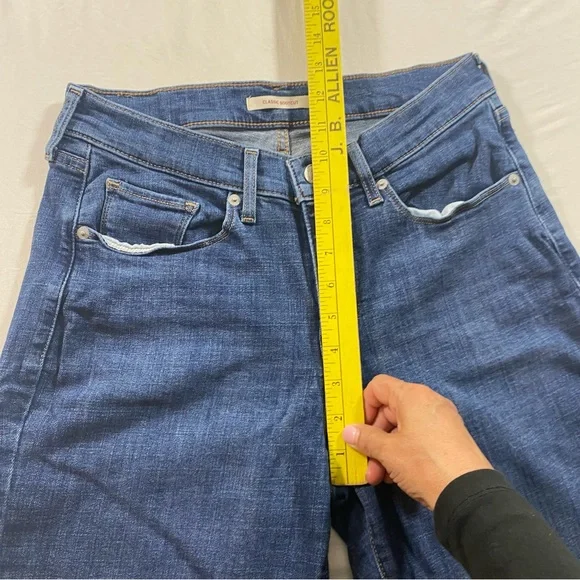 Levis Jeans Classic Bootcut Blue Jeans women’s 6 denim spandex cotton - Picture 3 of 10